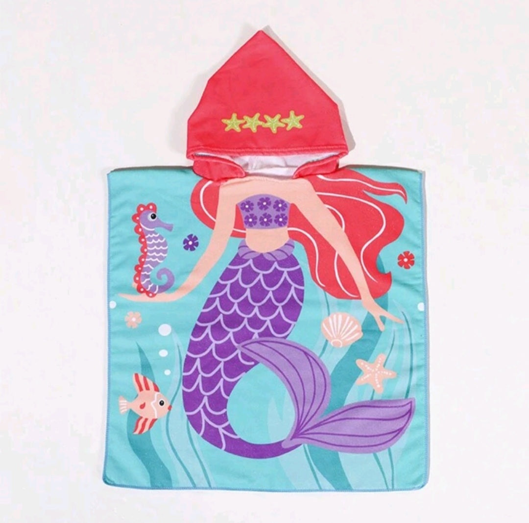 "Arial" The Little Mermaid Capped Towel