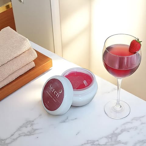 "Seren" Strawberry Burst Lip Scrub