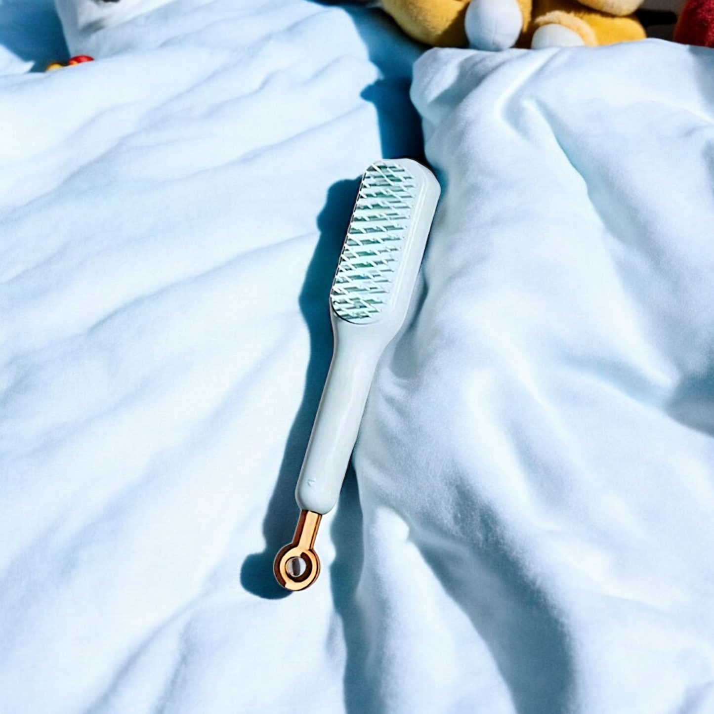 "Billy" The Anti-Static Self Cleaning Brush